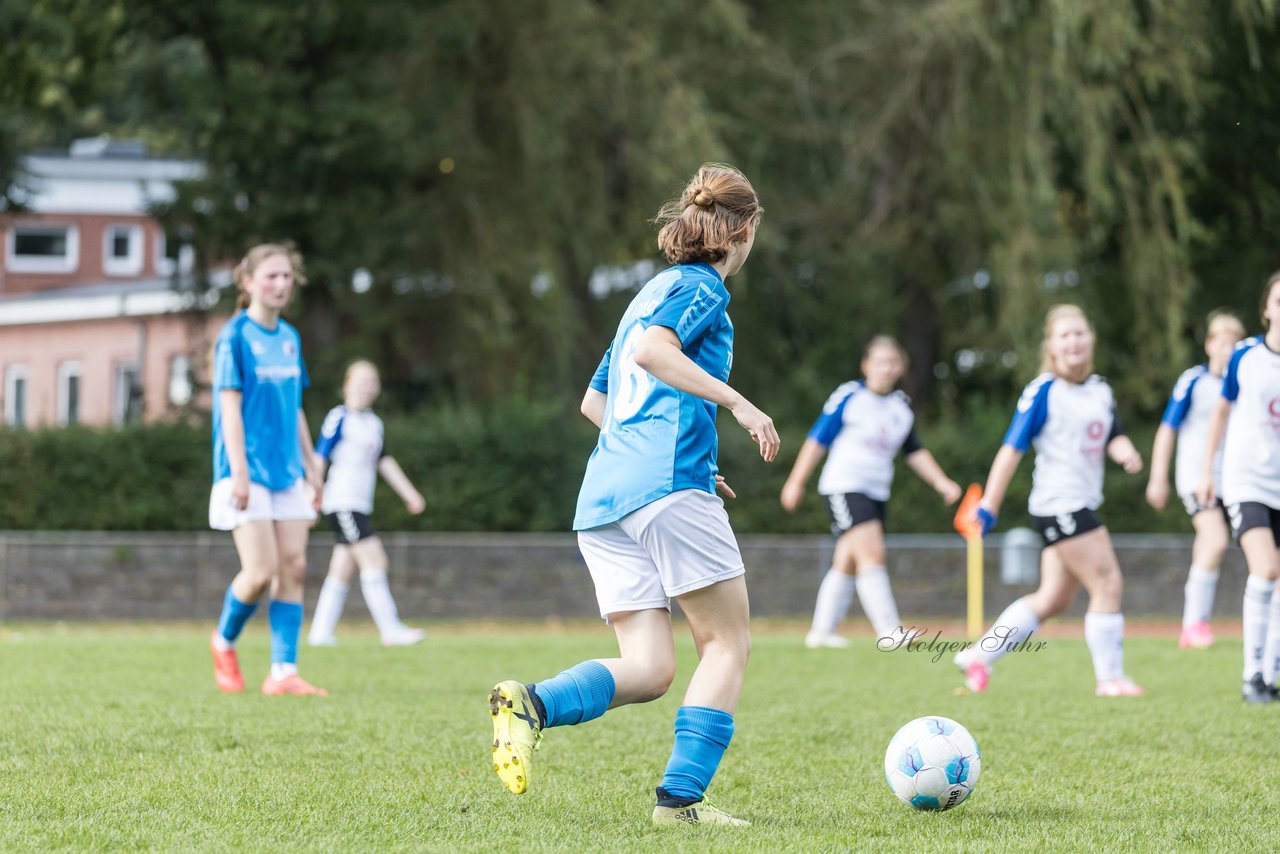 Bild 285 - wBJ VfL Pinneberg - Germania Schnelsen : Ergebnis: 15:1